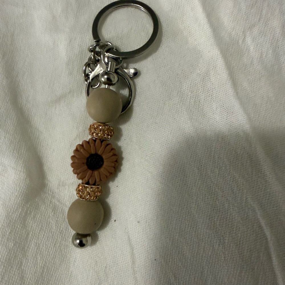 Colorful Beaded Keychain - Picture 11 of 16